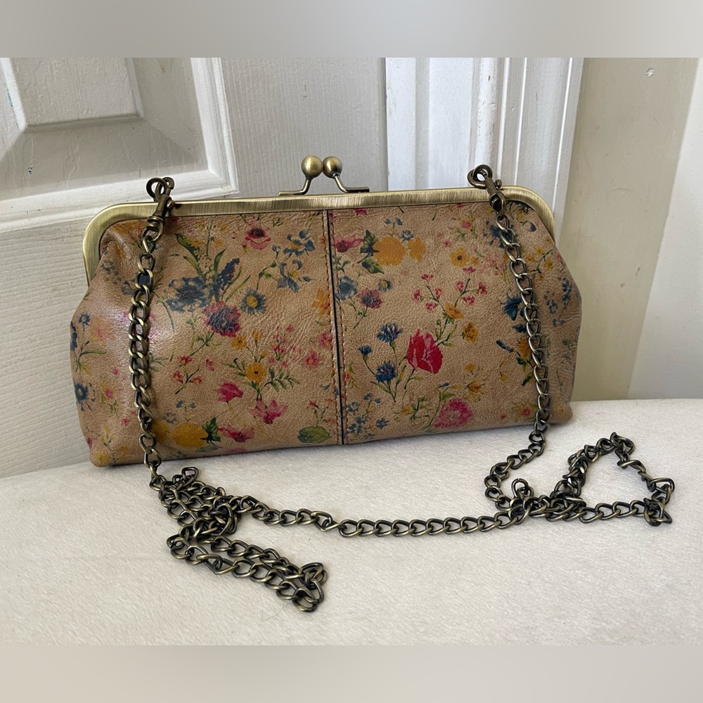 Patricia Nash Beige Floral Kiss-lock Clutch with Brass Chain NWOT - Picture 7 of 8
